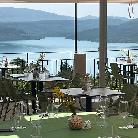 Le 10 18 Restaurant Hotel *