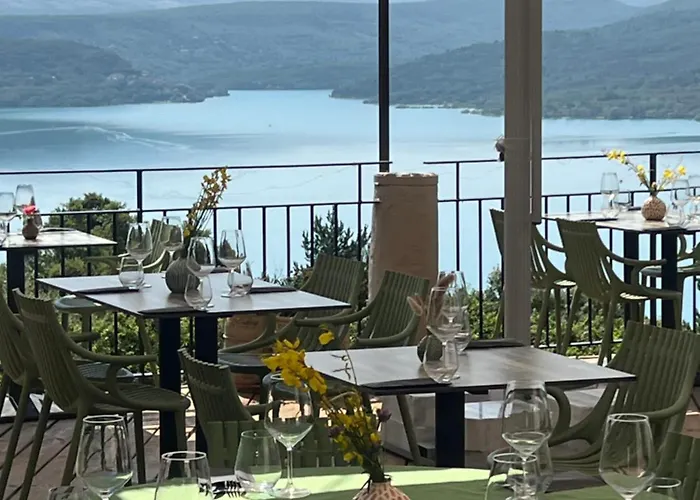 Le 10 18 Restaurant 호텔 *